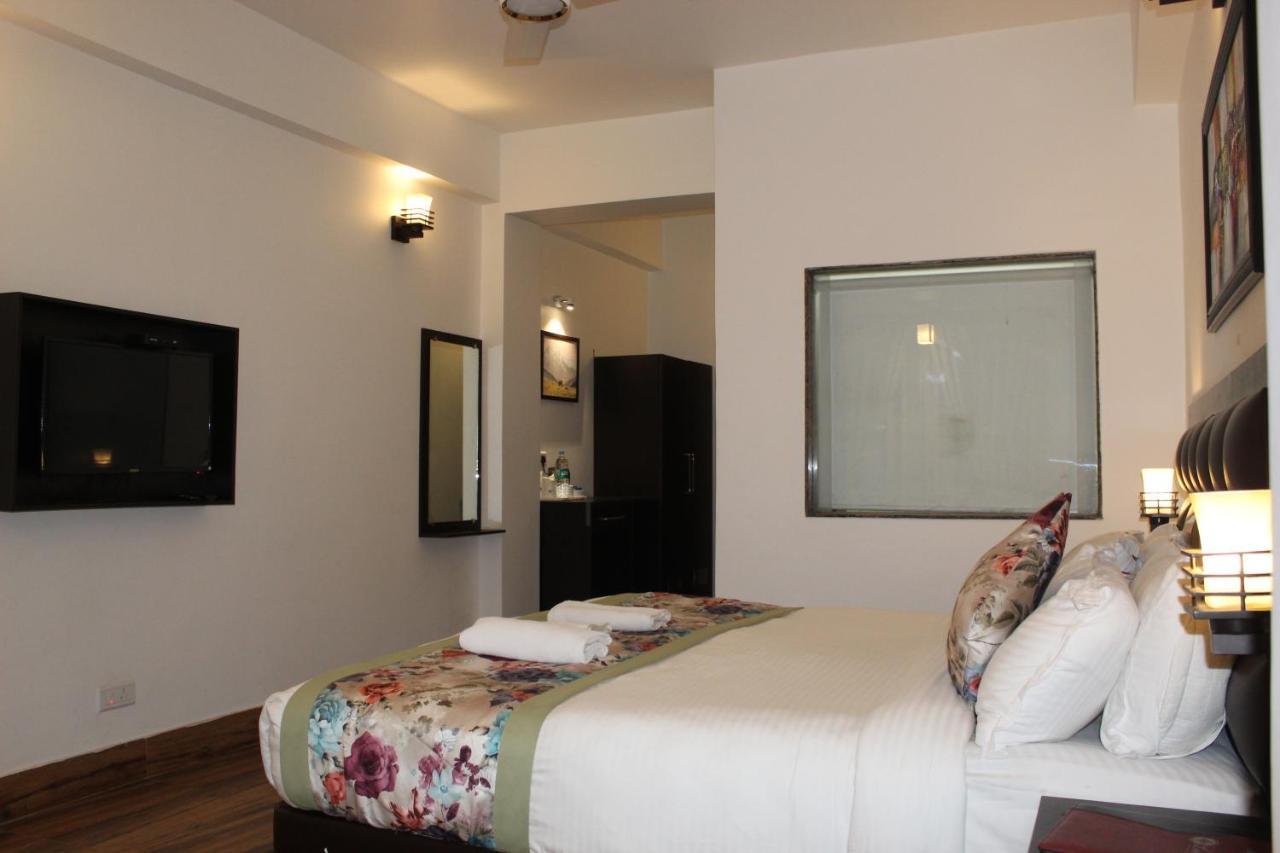 The Leenor Regency Gangtok Exterior photo