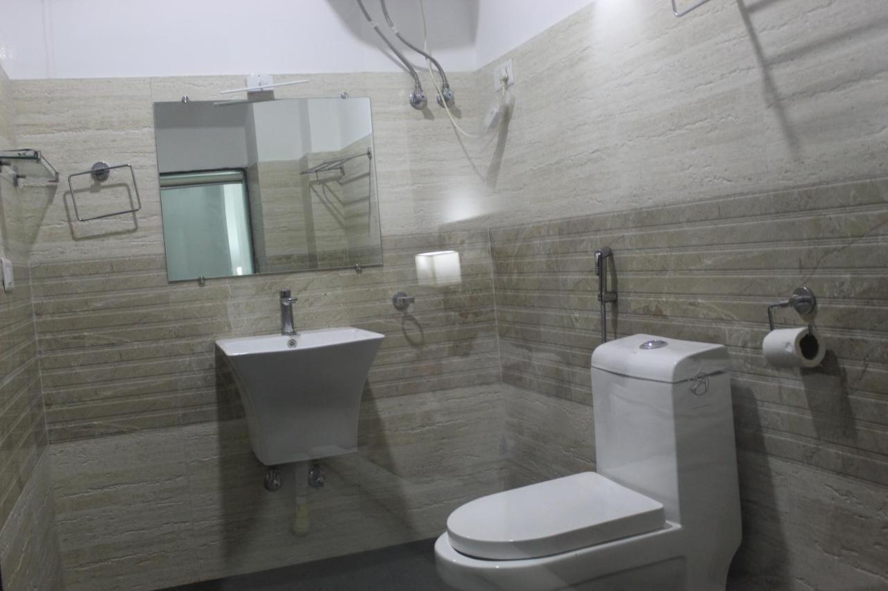 The Leenor Regency Gangtok Exterior photo