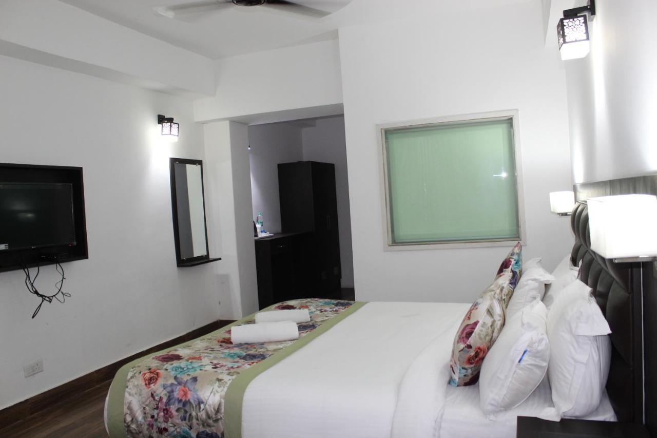 The Leenor Regency Gangtok Exterior photo